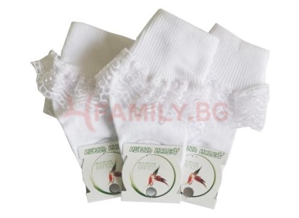  Бели бебешки чорапи с дантела, размер 6-12м